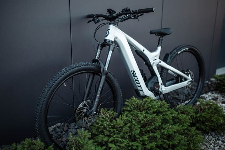 Jaki rower kupić w 2025? Przegląd trendów i modeli, które warto rozważyć