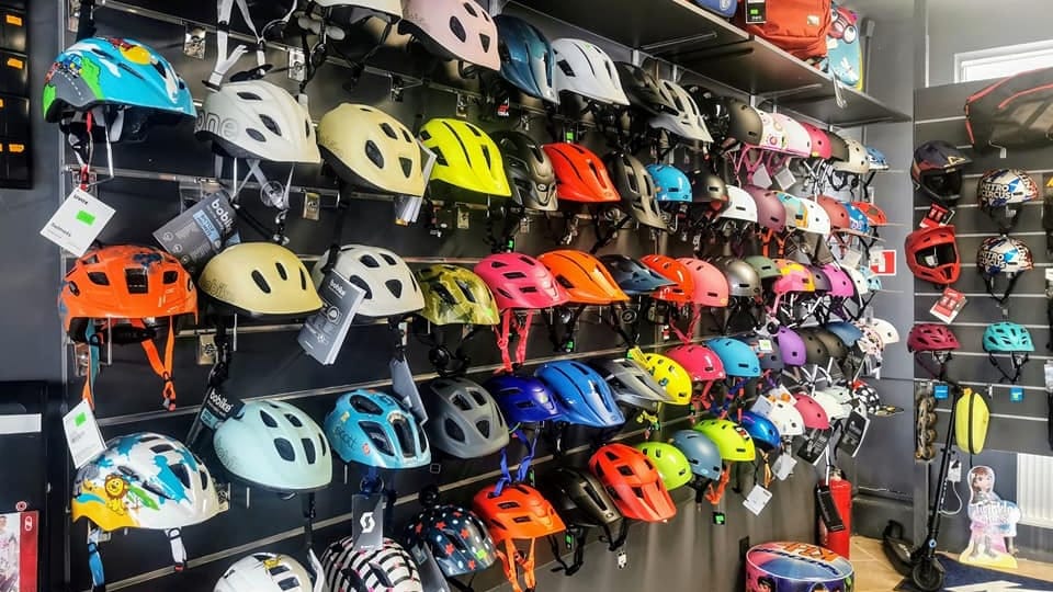 Jak dbać o kask i hełm rowerowy – kompleksowy poradnik
